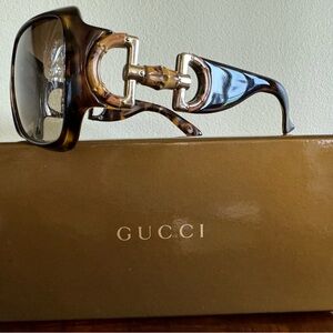 Like new Gucci bamboo bit sunglasses